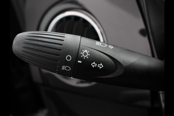 Fiat 500C 1.0 Hybrid Dolcevita Airco Cruise control Parkeersensor achter Radio Apple Carplay/ Android Auto