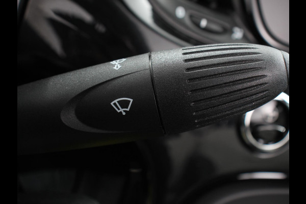 Fiat 500C 1.0 Hybrid Dolcevita Airco Cruise control Parkeersensor achter Radio Apple Carplay/ Android Auto