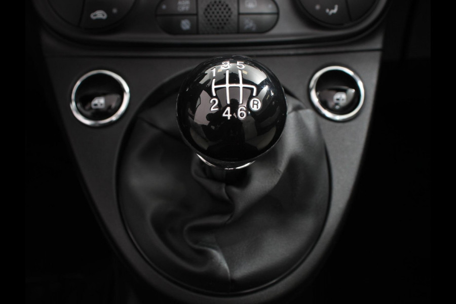 Fiat 500C 1.0 Hybrid Dolcevita Airco Cruise control Parkeersensor achter Radio Apple Carplay/ Android Auto