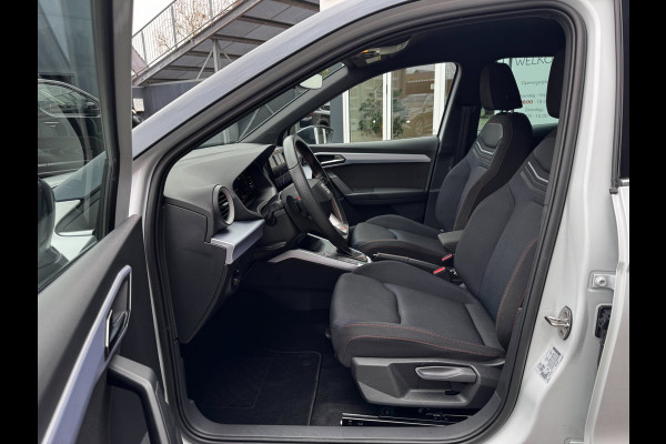 Seat Arona 1.0 EcoTSI FR Anniversary Automaat | Camera | Stoelverwarming | Adaptive Cruise | 4s banden |