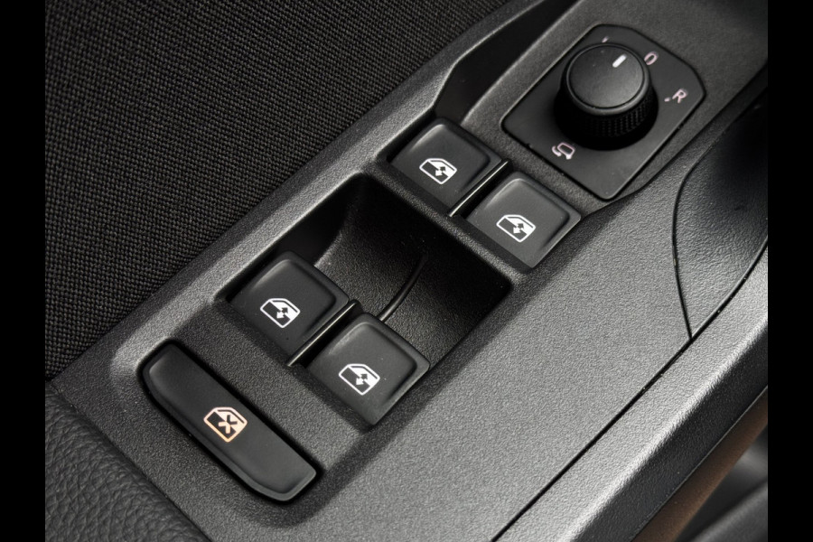 Seat Arona 1.0 EcoTSI FR Anniversary Automaat | Camera | Stoelverwarming | Adaptive Cruise | 4s banden |