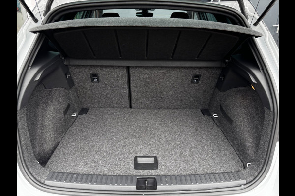 Seat Arona 1.0 EcoTSI FR Anniversary Automaat | Camera | Stoelverwarming | Adaptive Cruise | 4s banden |