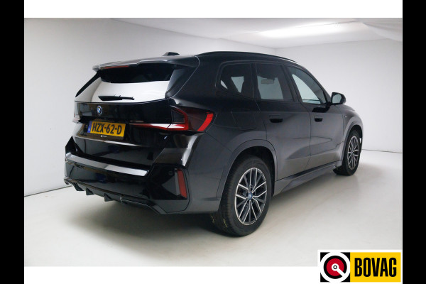 BMW X1 xDrive25e M-sport 245 PK automaat | Stoelverwarming + massage | Stuurverwarming | Navigatie Keyless, Elektrische achterklep, Privacy glas, App-connect, Cruise, Led
