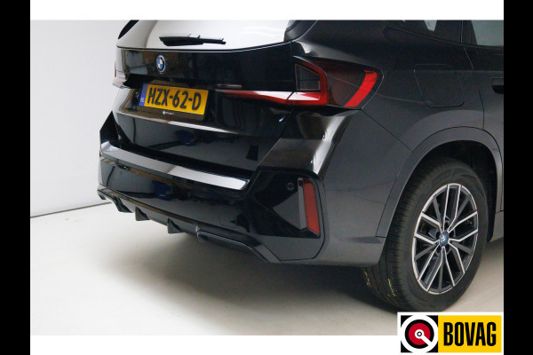 BMW X1 xDrive25e M-sport 245 PK automaat | Stoelverwarming + massage | Stuurverwarming | Navigatie Keyless, Elektrische achterklep, Privacy glas, App-connect, Cruise, Led