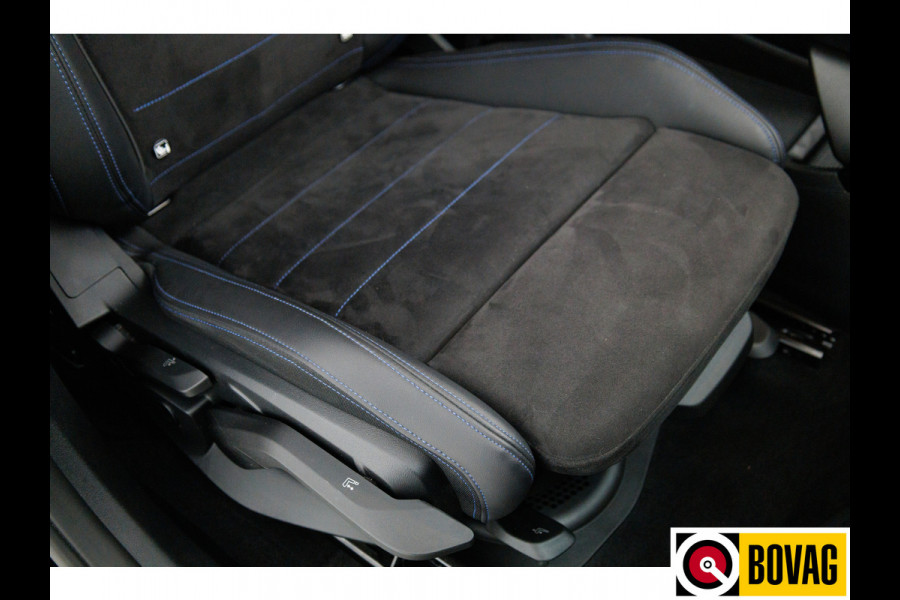 BMW X1 xDrive25e M-sport 245 PK automaat | Stoelverwarming + massage | Stuurverwarming | Navigatie Keyless, Elektrische achterklep, Privacy glas, App-connect, Cruise, Led