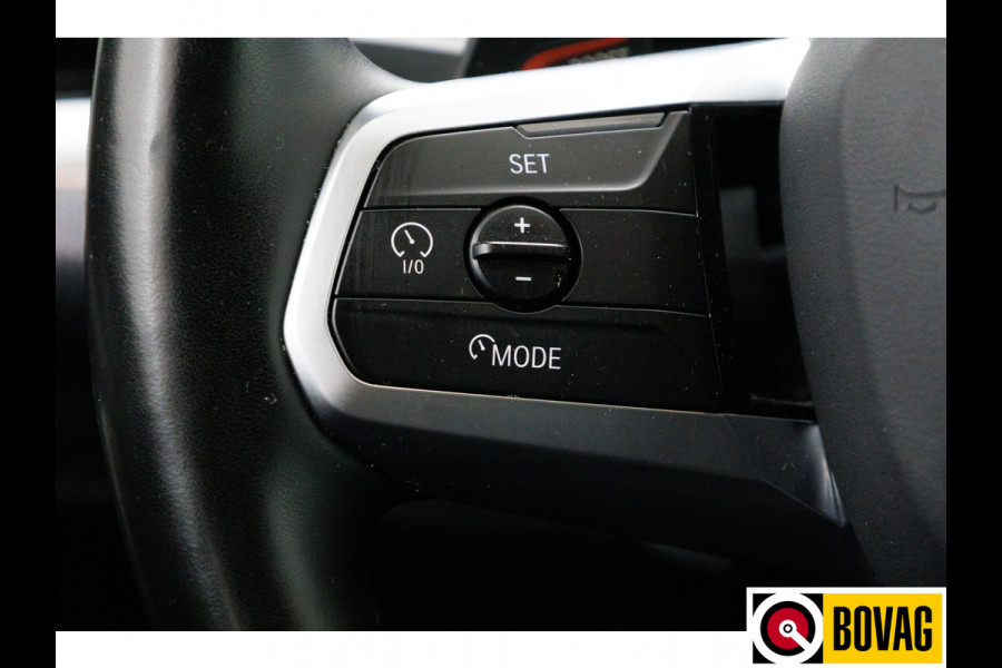 BMW X1 xDrive25e M-sport 245 PK automaat | Stoelverwarming + massage | Stuurverwarming | Navigatie Keyless, Elektrische achterklep, Privacy glas, App-connect, Cruise, Led