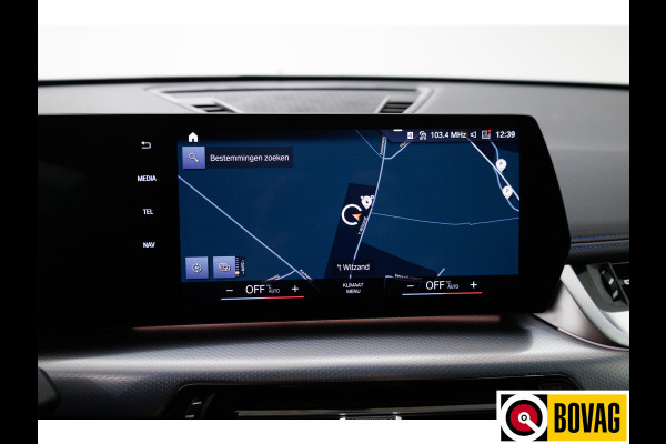 BMW X1 xDrive25e M-sport 245 PK automaat | Stoelverwarming + massage | Stuurverwarming | Navigatie Keyless, Elektrische achterklep, Privacy glas, App-connect, Cruise, Led