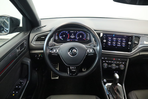 Volkswagen T-Roc 1.5 TSI Sport Panorama dak Stuurwielverwarming ! 2e Paasdag geopend van 12.00 tot 17:00u !