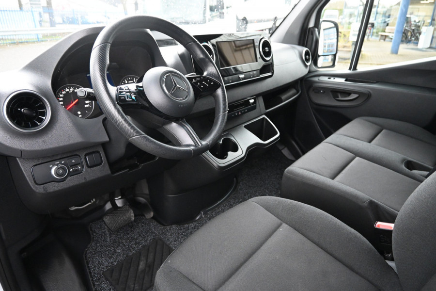 Mercedes-Benz Sprinter 317 CDI L3H2 Pro MBUX met parkeer pakket, 270 graden deuren, Etc.