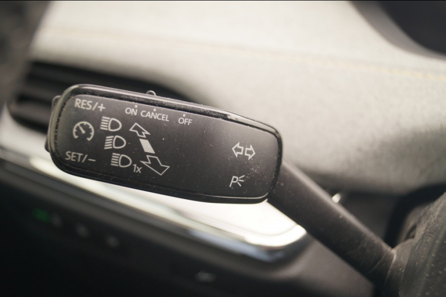 Škoda ENYAQ iV 80 204pk 77kWh -SOH89%-TREKHAAK-PANO-ECC-PDC-