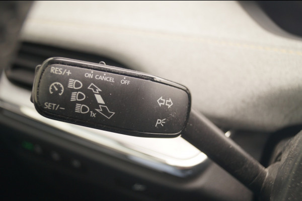 Škoda ENYAQ iV 80 204pk 77kWh -SOH89%-TREKHAAK-PANO-ECC-PDC-