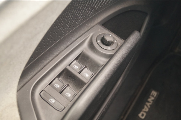 Škoda ENYAQ iV 80 204pk 77kWh -SOH89%-TREKHAAK-PANO-ECC-PDC-