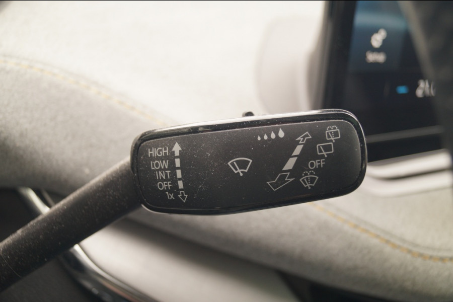 Škoda ENYAQ iV 80 204pk 77kWh -SOH89%-TREKHAAK-PANO-ECC-PDC-