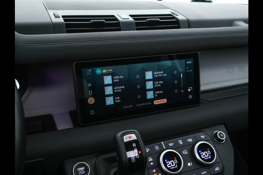 Land Rover Defender 110 2.0 P400e 110 XS Edition (Plug-in) (INCL-BTW) *PANO | LEATHER | FULL-LED | MERIDIAN-AUDIO | BLINDSPOT | TOPVIEW | AIRSUSPENSION | HEATED-COMFORTSEATS | KEYLESS | CARPLAY | LANE-ASIST | DAB+ | PRIVACYGLASS | 20''ALU*