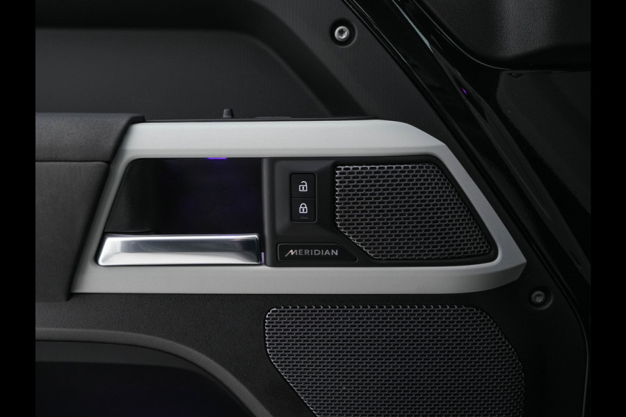 Land Rover Defender 110 2.0 P400e 110 XS Edition (Plug-in) (INCL-BTW) *PANO | LEATHER | FULL-LED | MERIDIAN-AUDIO | BLINDSPOT | TOPVIEW | AIRSUSPENSION | HEATED-COMFORTSEATS | KEYLESS | CARPLAY | LANE-ASIST | DAB+ | PRIVACYGLASS | 20''ALU*
