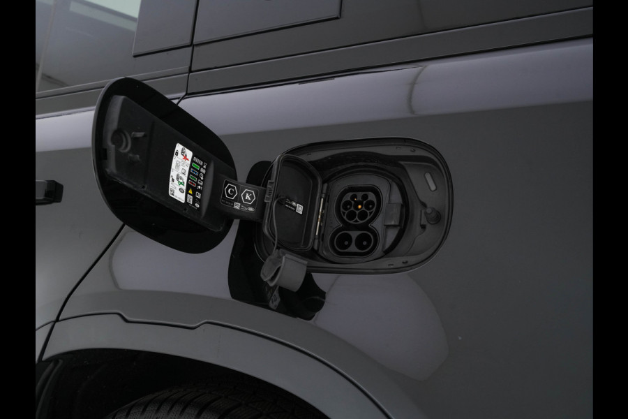 Land Rover Defender 110 2.0 P400e 110 XS Edition (Plug-in) (INCL-BTW) *PANO | LEATHER | FULL-LED | MERIDIAN-AUDIO | BLINDSPOT | TOPVIEW | AIRSUSPENSION | HEATED-COMFORTSEATS | KEYLESS | CARPLAY | LANE-ASIST | DAB+ | PRIVACYGLASS | 20''ALU*
