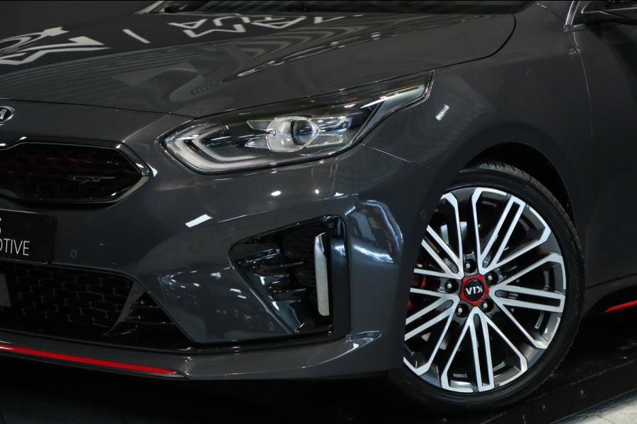 Kia ProCeed 1.6 T-GDI GT / PANODAK / KEYLESS / MEMORY / JBL / CAMERA / CARPLAY