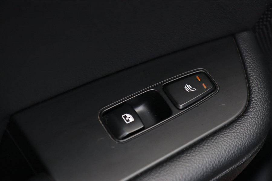 Kia ProCeed 1.6 T-GDI GT / PANODAK / KEYLESS / MEMORY / JBL / CAMERA / CARPLAY