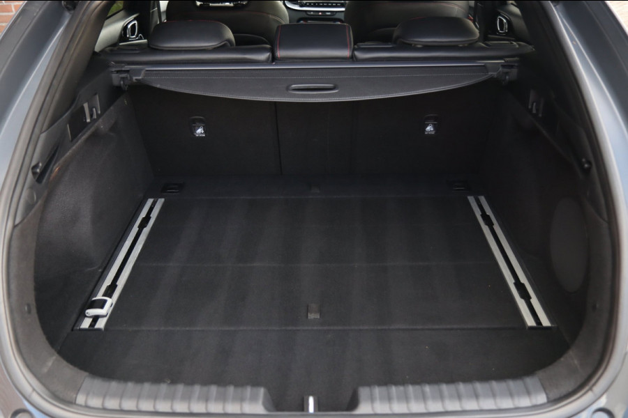 Kia ProCeed 1.6 T-GDI GT / PANODAK / KEYLESS / MEMORY / JBL / CAMERA / CARPLAY