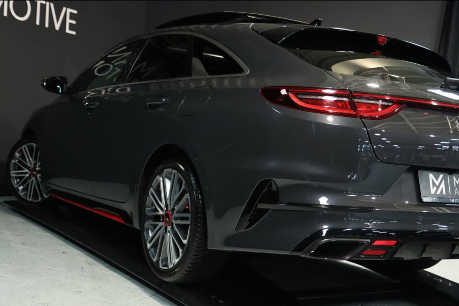 Kia ProCeed 1.6 T-GDI GT / PANODAK / KEYLESS / MEMORY / JBL / CAMERA / CARPLAY