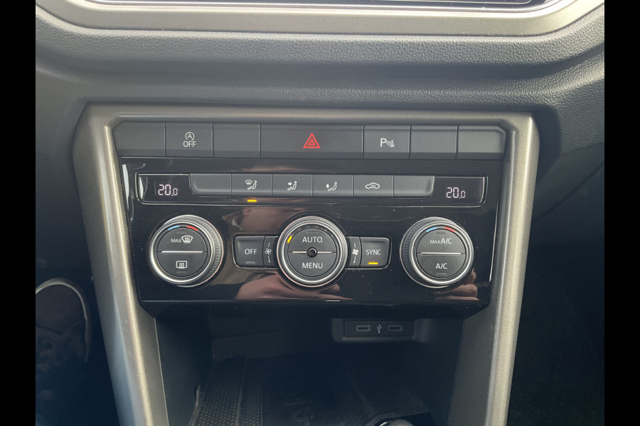 Volkswagen T-Roc 1.5 TSI 150pk Aut7 Style Camera Carplay IQ Drive Business