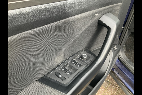 Volkswagen T-Roc 1.5 TSI 150pk Aut7 Style Camera Carplay IQ Drive Business