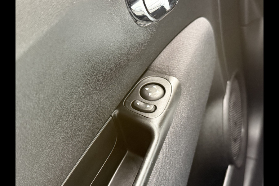 Fiat 500 BWJ 2018 | 0.9 TwinAir 81PK Turbo Lounge | PANO DAK | CLIMA | NAVI | CRUISE | CARPLAY | LICHTMETAAL | PDC |