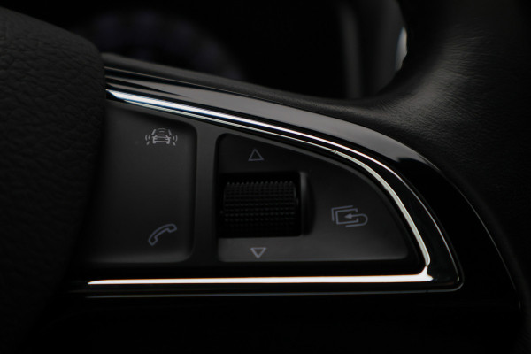 Škoda Karoq 1.5 TSI ACT Style Business Climate, Cruise, Verwarmde Voorruit, Apple Carplay, LED, Trekhaak, 18''