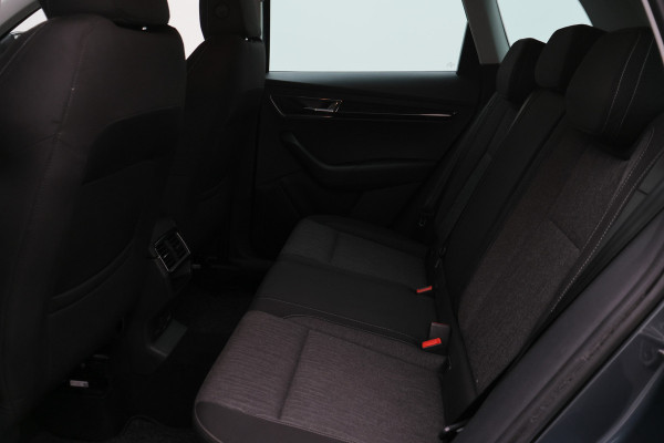 Škoda Karoq 1.5 TSI ACT Style Business Climate, Cruise, Verwarmde Voorruit, Apple Carplay, LED, Trekhaak, 18''