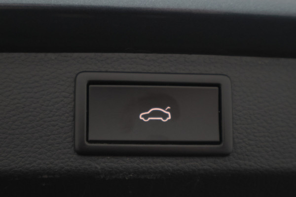 Škoda Karoq 1.5 TSI ACT Style Business Climate, Cruise, Verwarmde Voorruit, Apple Carplay, LED, Trekhaak, 18''