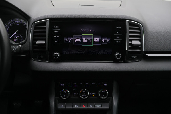 Škoda Karoq 1.5 TSI ACT Style Business Climate, Cruise, Verwarmde Voorruit, Apple Carplay, LED, Trekhaak, 18''