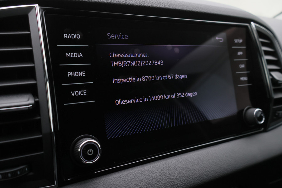 Škoda Karoq 1.5 TSI ACT Style Business Climate, Cruise, Verwarmde Voorruit, Apple Carplay, LED, Trekhaak, 18''