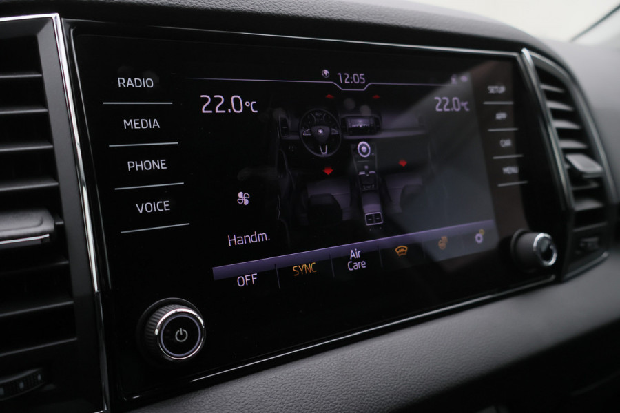 Škoda Karoq 1.5 TSI ACT Style Business Climate, Cruise, Verwarmde Voorruit, Apple Carplay, LED, Trekhaak, 18''