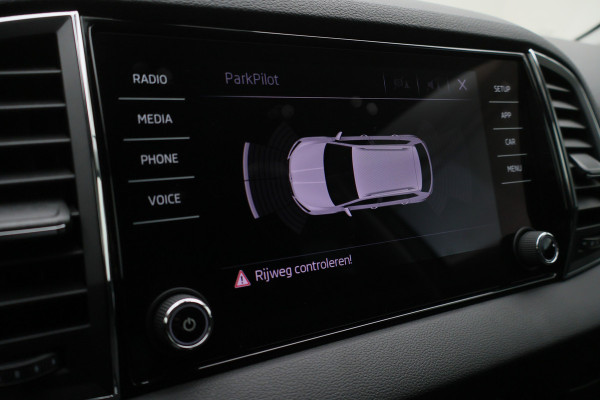 Škoda Karoq 1.5 TSI ACT Style Business Climate, Cruise, Verwarmde Voorruit, Apple Carplay, LED, Trekhaak, 18''