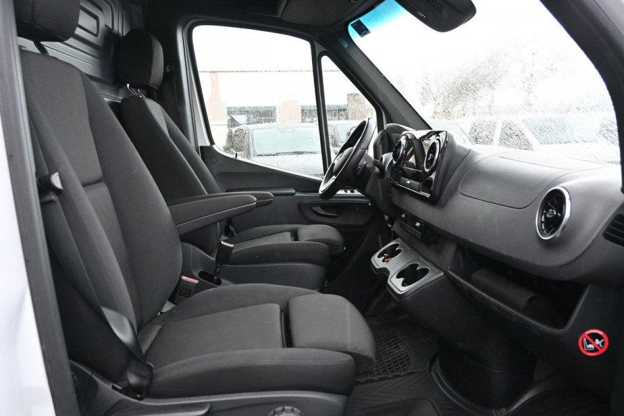 Mercedes-Benz Sprinter 319 CDI L4H2 MAXI Distronic, LED, Standkachel, Geveerde Stoelen, Etc.