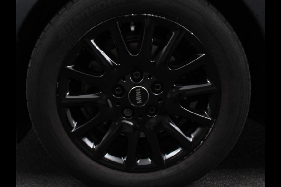 MINI Mini 1.5 Cooper Automaat Maximise | Achteruitrij Camera | Navigatie | Keyless start | Climate Control | Parkeer sensoren | Verwarmde voorstoelen