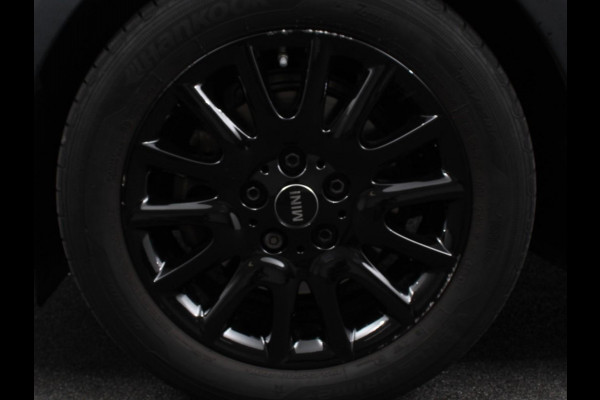 MINI Mini 1.5 Cooper Automaat Maximise | Achteruitrij Camera | Navigatie | Keyless start | Climate Control | Parkeer sensoren | Verwarmde voorstoelen