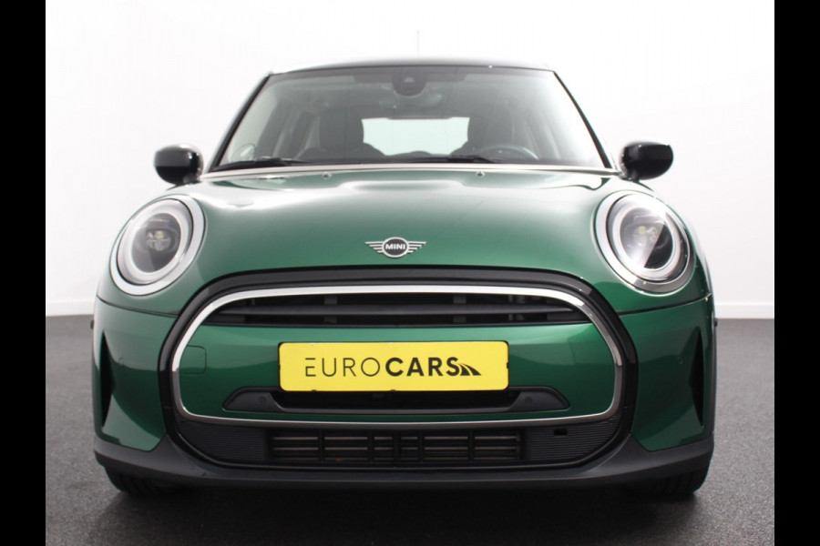 MINI Mini 1.5 Cooper Automaat Maximise | Achteruitrij Camera | Navigatie | Keyless start | Climate Control | Parkeer sensoren | Verwarmde voorstoelen