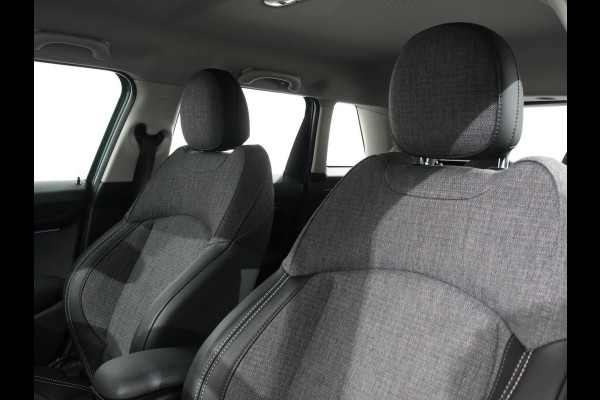 MINI Mini 1.5 Cooper Automaat Maximise | Achteruitrij Camera | Navigatie | Keyless start | Climate Control | Parkeer sensoren | Verwarmde voorstoelen
