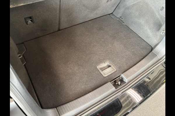 Volkswagen T-Cross 1.0 TSi Life CAMERA/CARPLAY/VIRTUAL/DODEHOEK/ADAPT.CRUISE