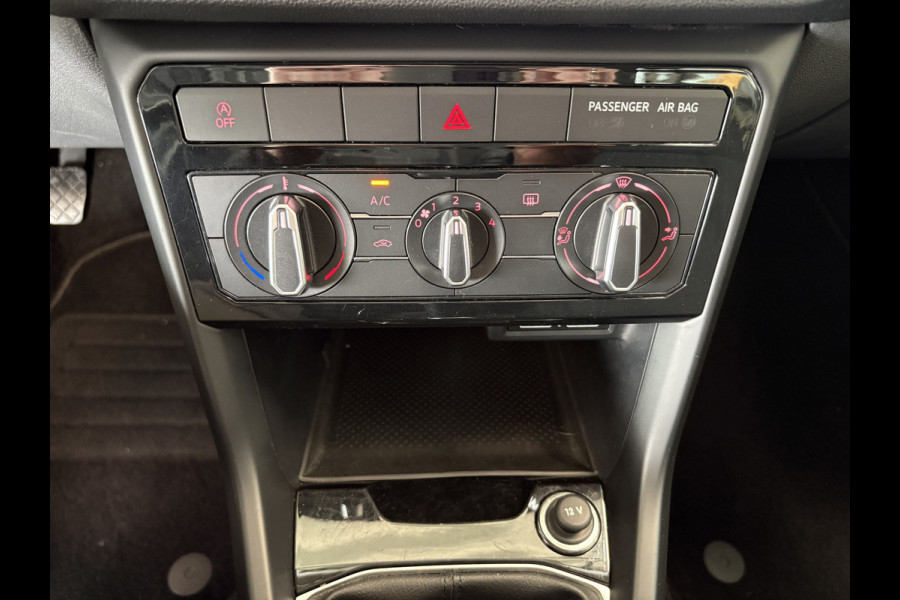 Volkswagen T-Cross 1.0 TSi Life CAMERA/CARPLAY/VIRTUAL/DODEHOEK/ADAPT.CRUISE