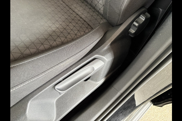 Volkswagen T-Cross 1.0 TSi Life CAMERA/CARPLAY/VIRTUAL/DODEHOEK/ADAPT.CRUISE