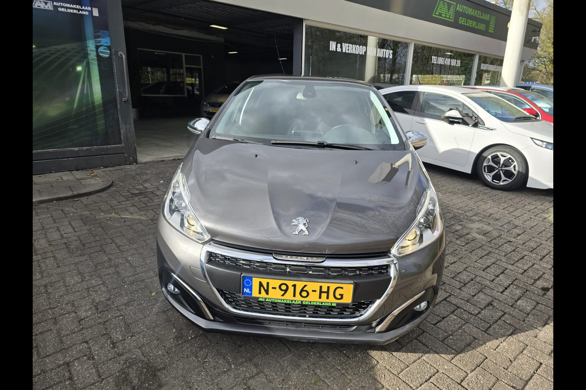 Peugeot 208 1.2 PureTech Signature | 2E EIGENAAR | 12MND GARANTIE | NW DIST RIEM | NAVI |