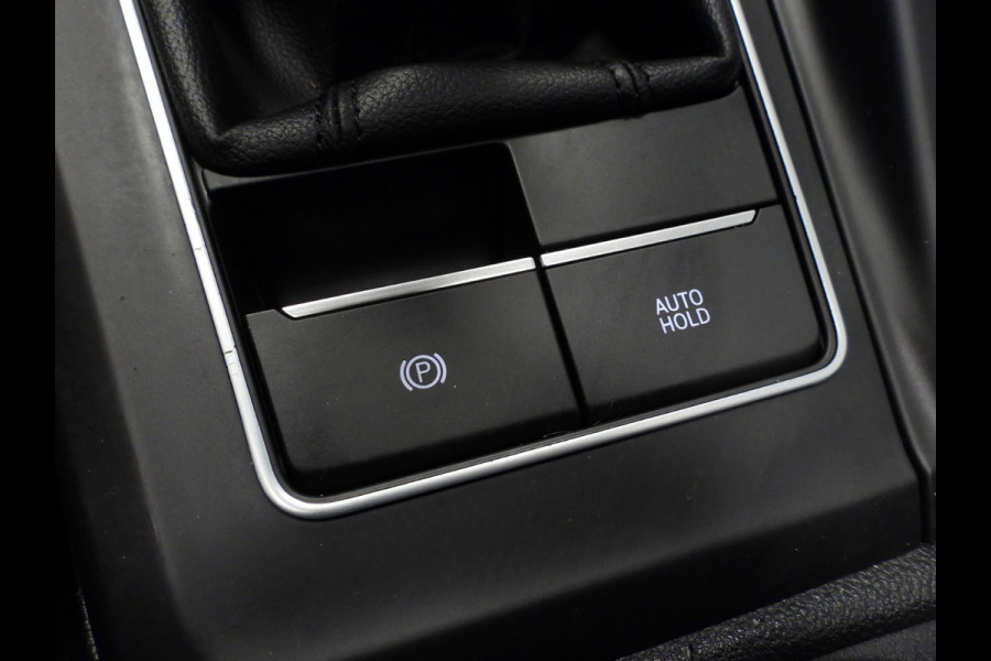 Volkswagen Golf Variant 1.5 TSI Style NAVI/SCHUIFDAK/WINTERPACK/TREKH./17"LMV!