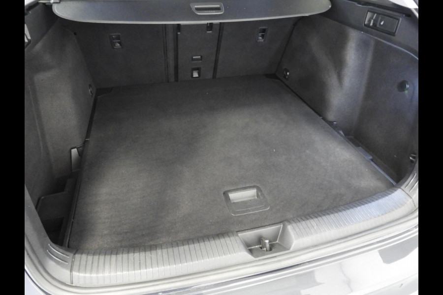 Volkswagen Golf Variant 1.5 TSI Style NAVI/SCHUIFDAK/WINTERPACK/TREKH./17"LMV!