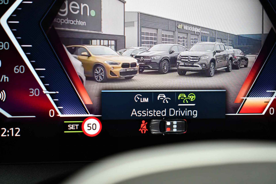 BMW 5 Serie Touring 550e xDrive M-Sport Pro Pano ACC B&W 360 HUD Stoelvent