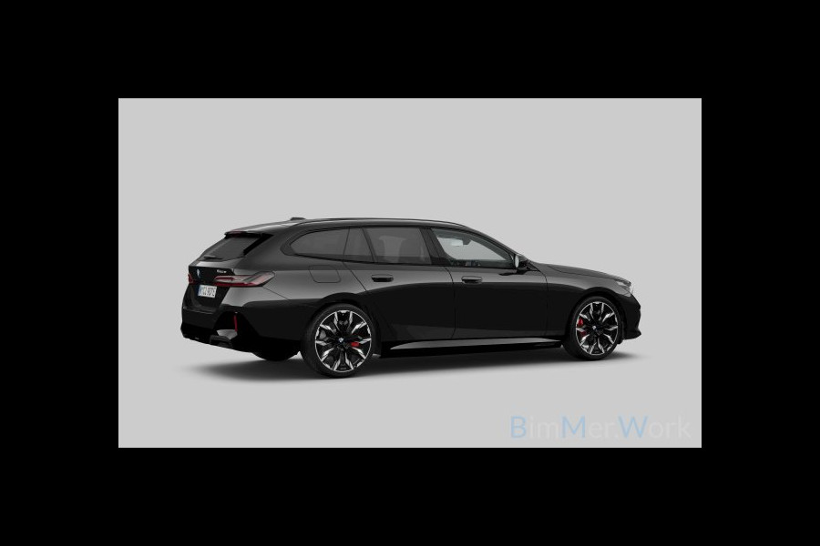 BMW 5 Serie Touring 550e xDrive M-Sport Pro Pano ACC B&W 360 HUD Stoelvent