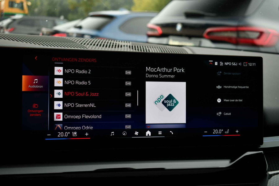 BMW 5 Serie Touring 550e xDrive M-Sport Pro Pano ACC B&W 360 HUD Stoelvent