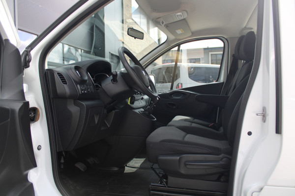 Renault Trafic Passenger 2.0 dCi 120 Grand Life 120pk 9 Zits - Prijs excl. BTW - Airco - Cruise - LED - Navi - Bluetooth - Rijklaar