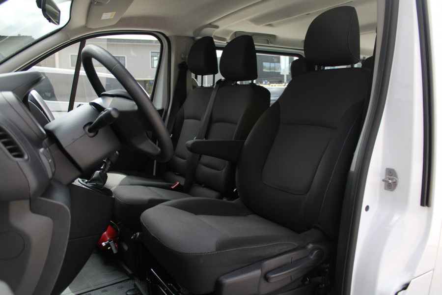 Renault Trafic Passenger 2.0 dCi 120 Grand Life 120pk 9 Zits - Prijs excl. BTW - Airco - Cruise - LED - Navi - Bluetooth - Rijklaar